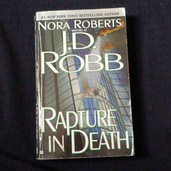 J.D. Robb Book Collection - Picture 5 of 9